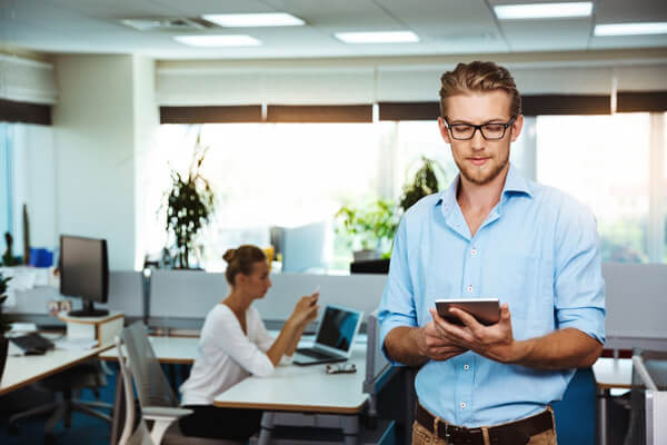 Descubra como identificar o funcionário ideal para sua empresa